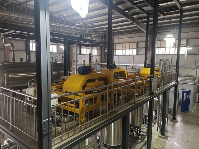 CAREDDI超临界CO2萃取机2100L(700Lx3)型号
